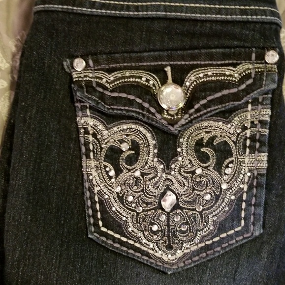 Jeans - Picture 3 of 4